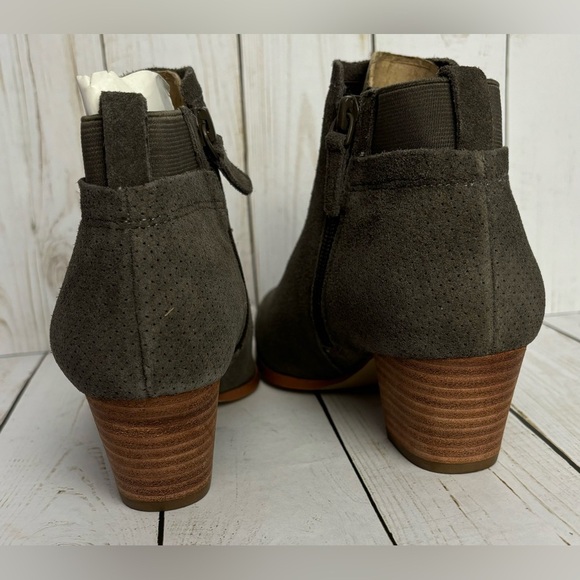 NEW Violet And Red‎ Gray Suede Canyon Booties Size 6M Boho Lagenlook Neutral - Picture 4 of 7